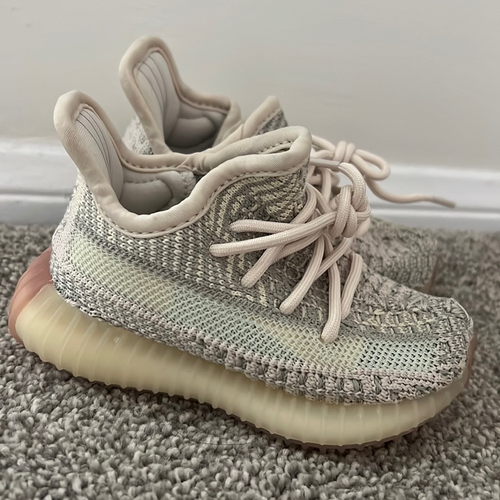 YEEZY Boost 350 V2 "Citrin" sneakers NWT